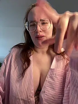 Mona-Peaches online show from February 2025 11:10:01 AM