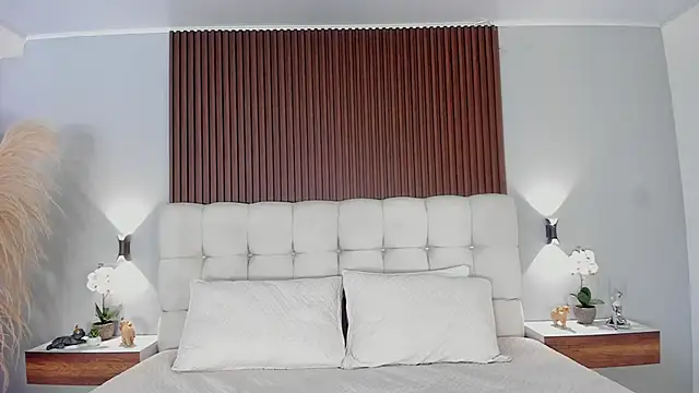 sofi potter  online show from January 2026 04:32:01 PM