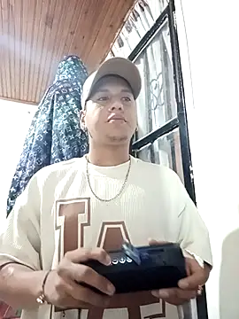 Snapshot of Peterking11 chatting on November 2025 05:55:01 AM Peterking11 online show from November 2025 05:55:01 AM