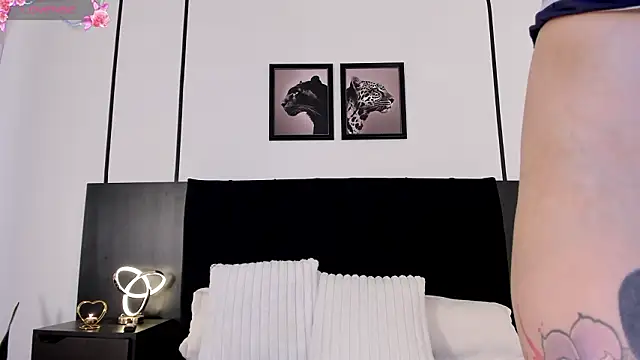 Doll troy online show from February 2026 01:32:01 PM