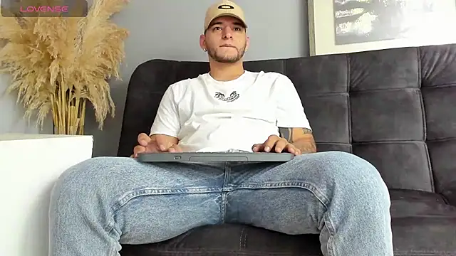 Snapshot of iandygrasso chatting on September 2025 12:56:02 PM iandygrasso online show from September 2025 12:56:02 PM