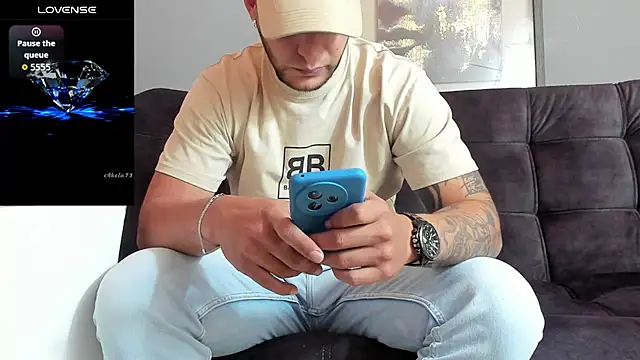 Snapshot of iandygrasso chatting on October 2025 03:35:02 PM iandygrasso online show from October 2025 03:35:02 PM