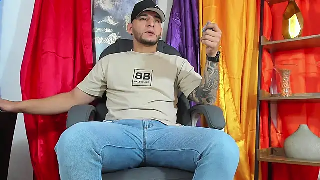 Snapshot of iandygrasso chatting on March 2025 10:19:01 AM iandygrasso online show from March 2025 10:19:01 AM