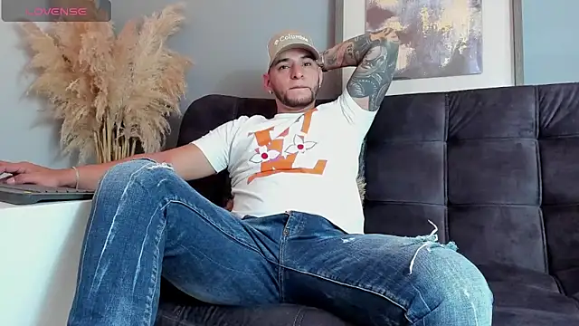 Snapshot of iandygrasso chatting on September 2025 06:19:02 PM iandygrasso online show from September 2025 06:19:02 PM