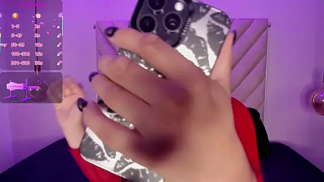 Snapshot of EmmaSwift_ chatting on November 2025 01:31:02 AM EmmaSwift online show from November 2025 01:31:02 AM