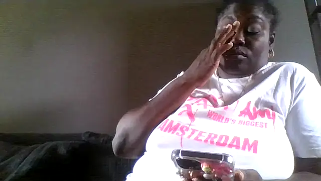 Snapshot of XgeileKutje chatting on May 2026 01:29:01 PM XgeileKutje online show from May 2026 01:29:01 PM