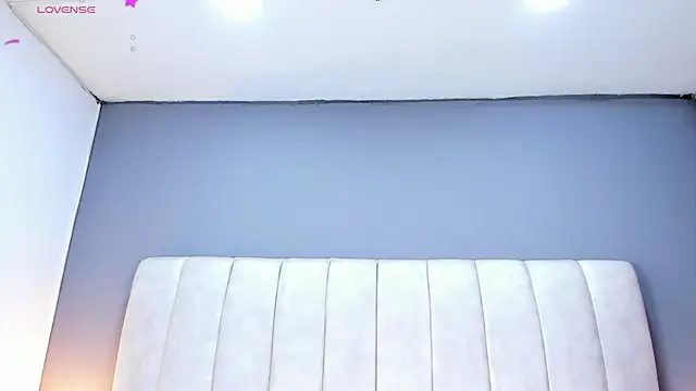 Ashleyy23x online show from December 2025 07:37:02 PM