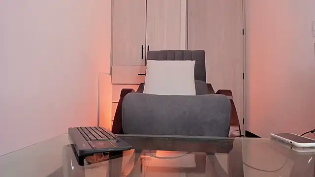 Mialenox online show from July 2026 08:50:02 PM
