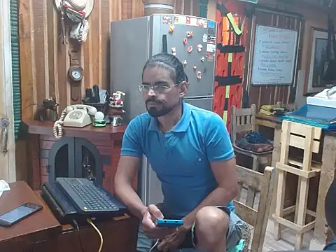 Snapshot of Dr_Pocholate84 chatting on October 2025 04:40:02 PM Dr Pocholate84 online show from October 2025 04:40:02 PM