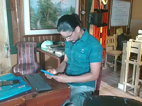 Snapshot of Dr_Pocholate84 chatting on May 2026 08:05:01 PM Dr Pocholate84 online show from May 2026 08:05:01 PM