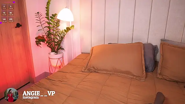 nicoletth18 online show from November 2025 10:38:02 AM