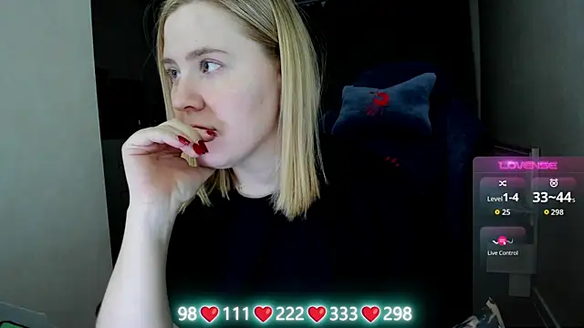 Olivia Munk online show from April 2026 03:52:02 AM