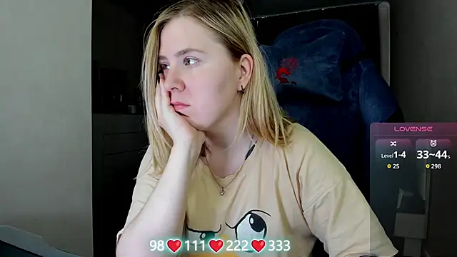 Snapshot of Olivia_Munk chatting on June 2026 07:20:02 AM Olivia Munk online show from June 2026 07:20:02 AM