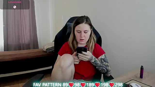 Olivia Munk online show from March 2025 07:04:02 AM
