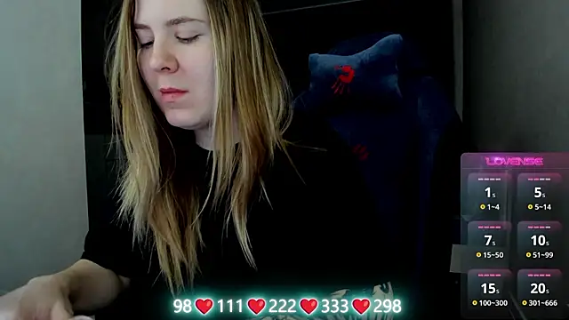 Olivia Munk online show from March 2026 04:27:01 AM