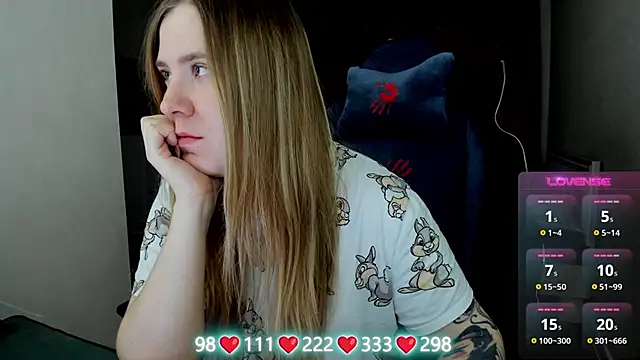 Olivia Munk online show from March 2026 03:52:01 AM