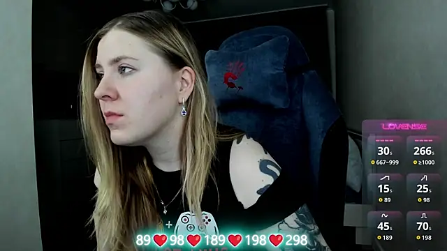 Snapshot of Olivia_Munk chatting on January 2026 03:23:01 AM Olivia Munk online show from January 2026 03:23:01 AM