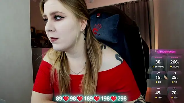 Snapshot of Olivia_Munk chatting on December 2025 04:27:01 AM Olivia Munk online show from December 2025 04:27:01 AM