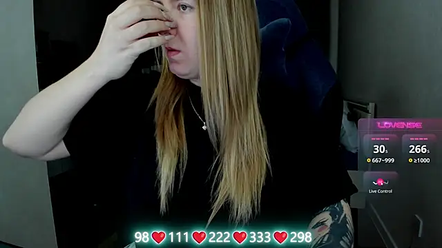 Olivia Munk online show from March 2026 06:19:02 AM