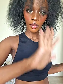 Kamdollie online show from November 2025 08:48:02 AM