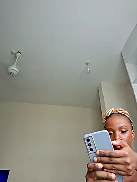 Kamdollie online show from February 2026 06:57:02 AM