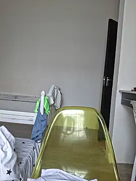 Kamdollie online show from December 2025 07:29:01 AM