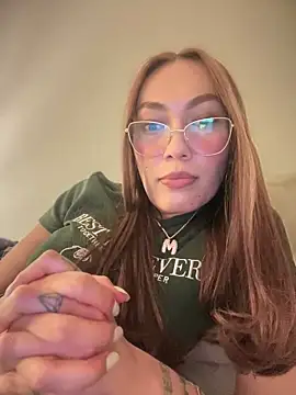 Snapshot of MichelleFerry_ chatting on December 2024 04:34:02 AM MichelleFerry online show from December 2024 04:34:02 AM