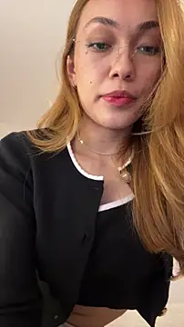 MichelleFerry  online show from November 2025 03:05:02 AM