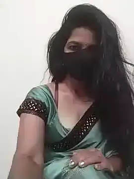 Snapshot of Shuttii_25 chatting on March 2025 05:54:01 AM Shuttii 25 online show from March 2025 05:54:01 AM