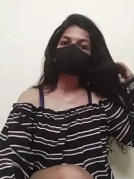 Snapshot of Shuttii_25 chatting on February 2025 06:00:01 AM Shuttii 25 online show from February 2025 06:00:01 AM