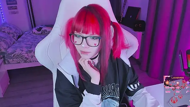 Yumi Youkai online show from October 2025 02:32:01 AM