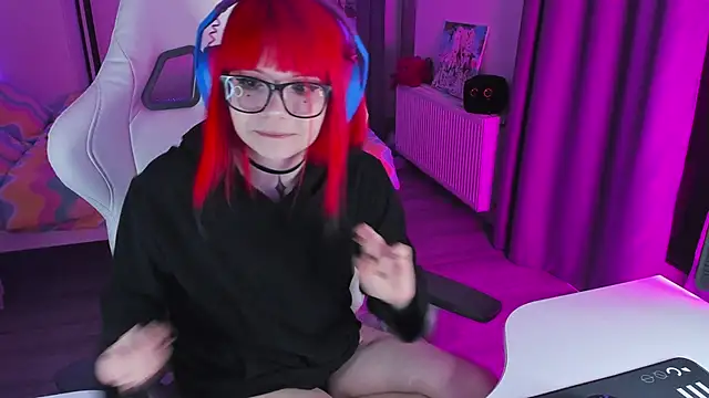 Yumi Youkai online show from February 2025 04:22:01 PM