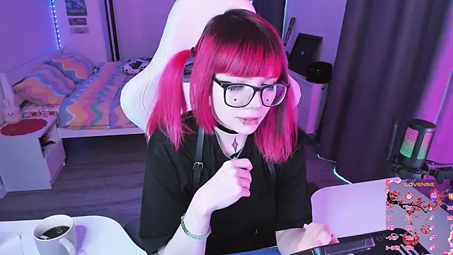 Yumi Youkai online show from April 2026 12:54:01 PM