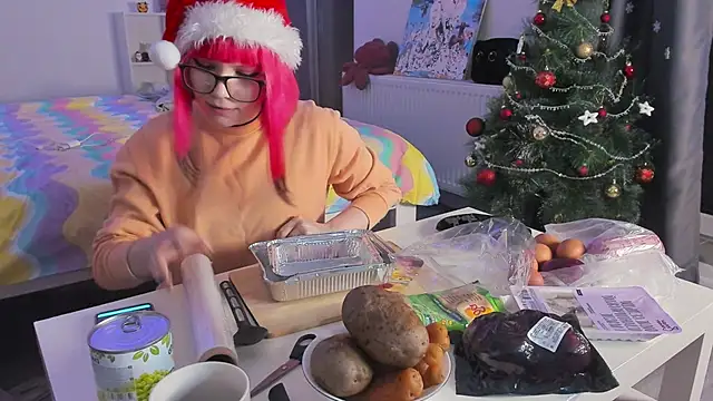 Yumi Youkai online show from December 2024 02:36:02 PM