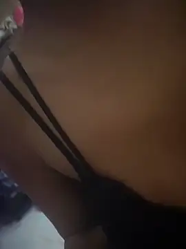 Snapshot of PARI_Hun chatting on February 2026 08:04:01 PM PARI Hun online show from February 2026 08:04:01 PM