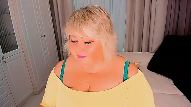 BIGTITSBBW online show from September 2025 04:23:02 PM
