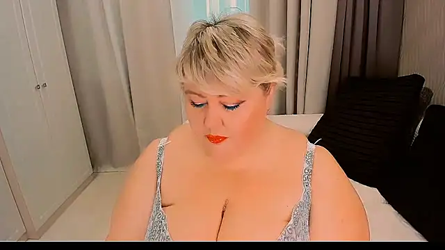 BIGTITSBBW online show from September 2025 07:48:01 AM
