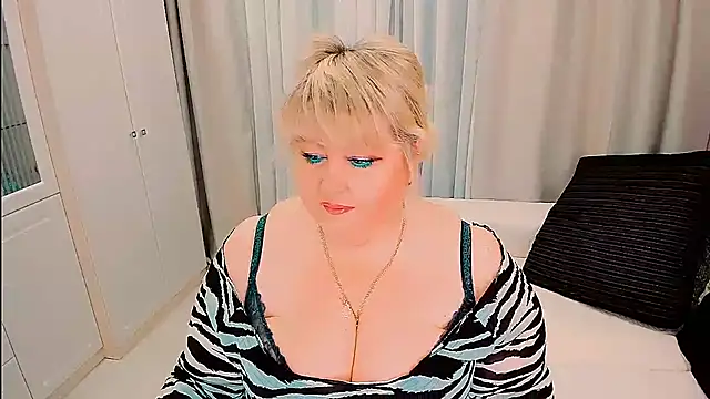 BIGTITSBBW online show from April 2026 07:37:02 AM