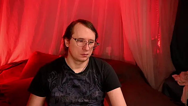 Claudia and elon  online show from October 2025 04:55:02 AM