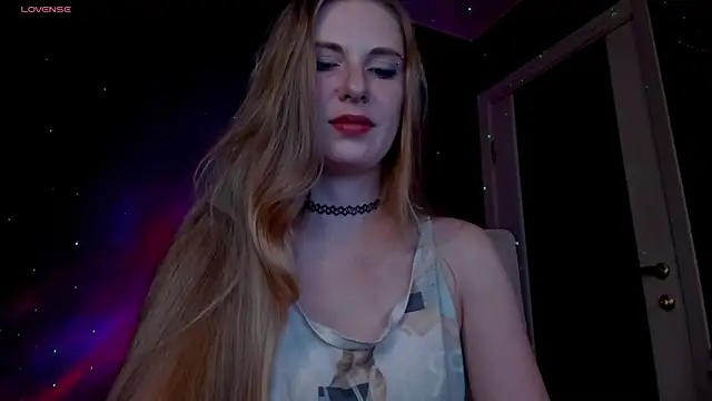 Snapshot of Aqualen chatting on July 2026 11:17:01 AM Aqualen online show from July 2026 11:17:01 AM