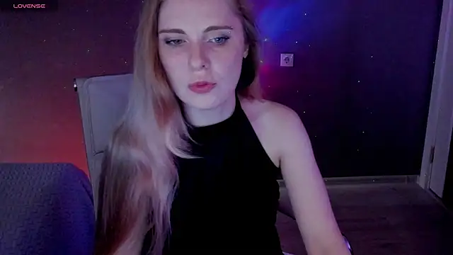 Snapshot of Aqualen chatting on November 2025 10:04:02 AM Aqualen online show from November 2025 10:04:02 AM