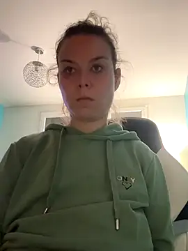 BabyNila online show from October 2025 07:48:02 PM