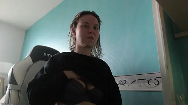 BabyNila online show from December 2025 09:30:02 AM