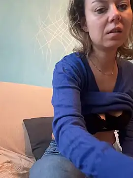 BabyNila online show from October 2025 06:11:01 AM