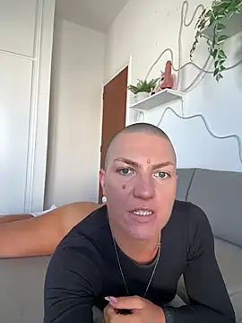 PaulinaSchubert1 online show from April 2026 01:13:01 PM