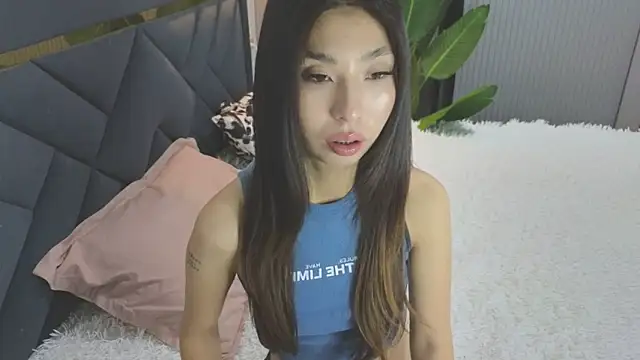 TrishaRey online show from November 2025 04:49:01 AM