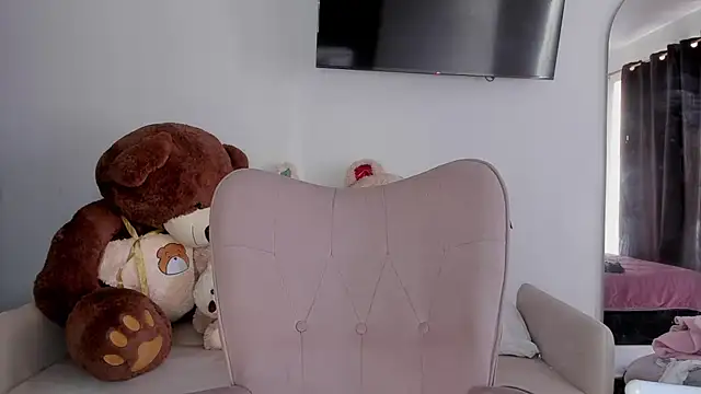 selene king2 online show from April 2026 01:26:01 PM