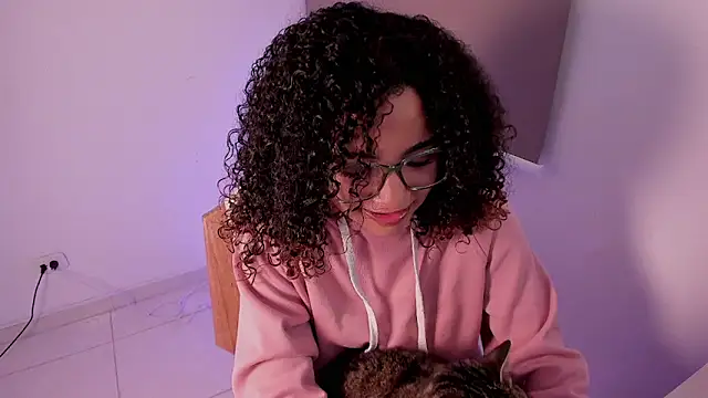 DAHLIA BROWNIE online show from March 2025 04:07:02 AM