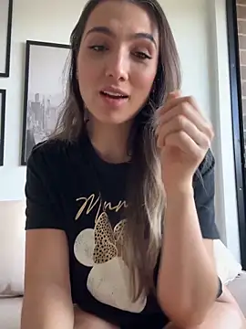 AnnaCastillo  online show from October 2025 09:32:02 PM