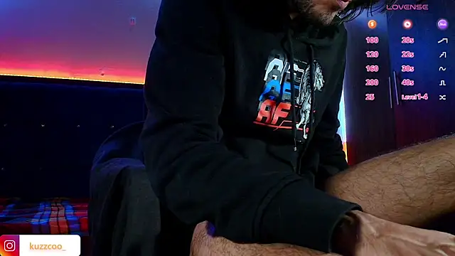 kuzzcoo online show from February 2026 03:14:02 AM